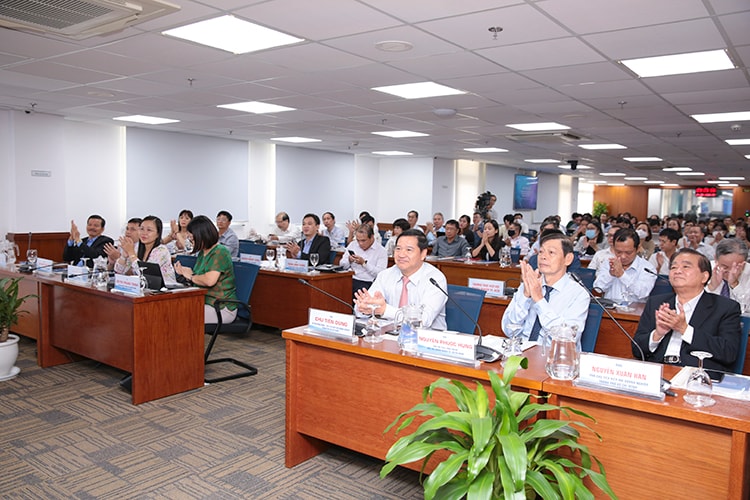 Giờ đây, chỉ cần trên dưới vài triệu, thậm chí vài trăm nghìn mỗi tháng là DN đã có thể áp dụng những giải pháp CĐS cơ bản.