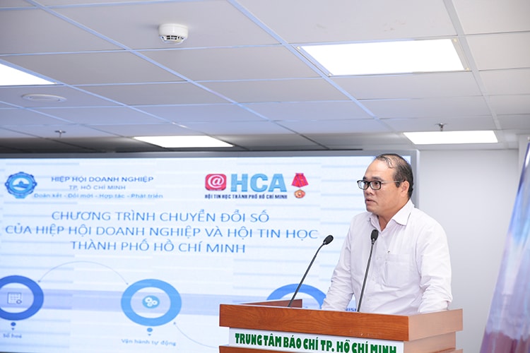 Các DN khởi nghiệp, các DN thương mại dịch vụ, bán lẻ, sản xuất có nhiều điều kiện thuận lợi đẩy nhanh tốc độ áp dụng CĐS.
