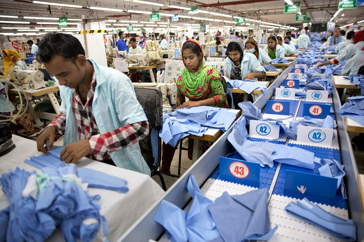 Hàng triệu công nhân ngành may ở nước nghèo lao đao vì các hãng thời trang Âu-Mỹ “bùng” cả chục tỷ USD