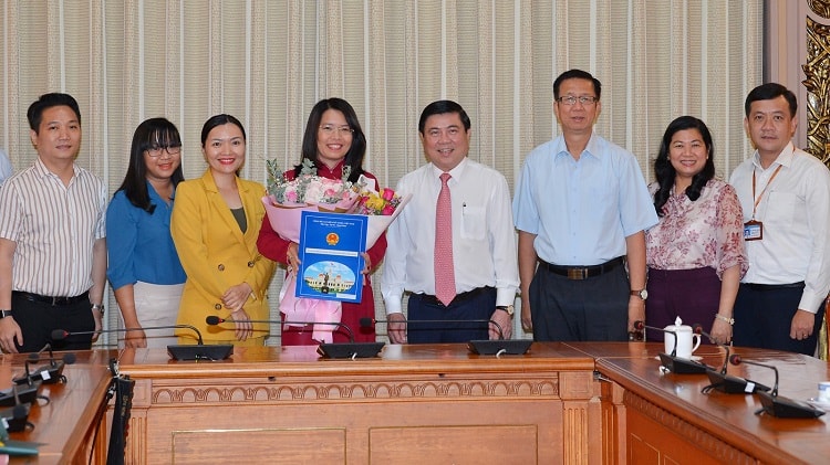 ba-Anh-Hoa-9931-1602594435.jpg