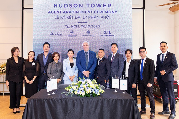 Bốn nhà phân phối cho dự án Hudson Tower