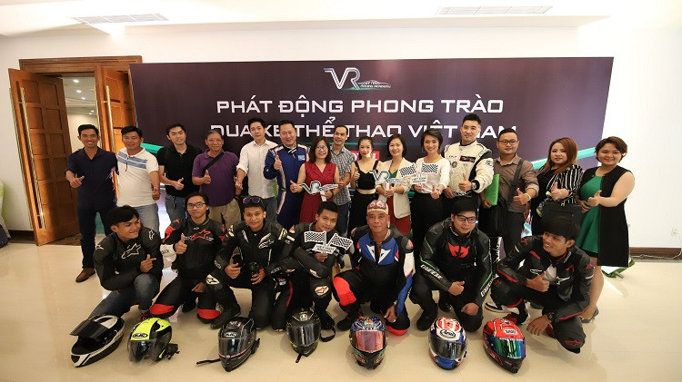 Phát động phong trào đua xe chuyên nghiệp Việt Nam