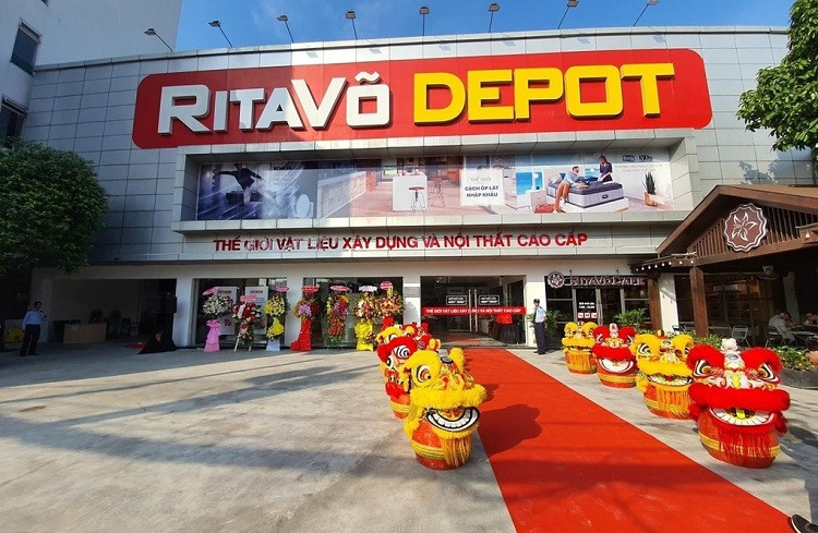 RitaVõ khai trương trung tâm Depot