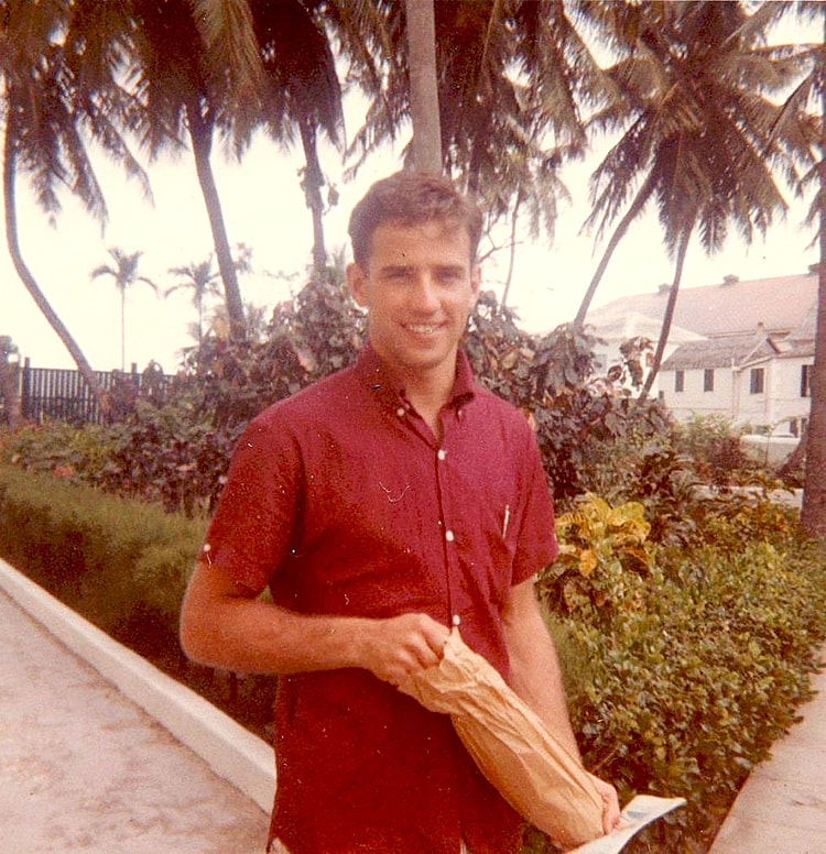 Ông Biden thời trai trẻ.