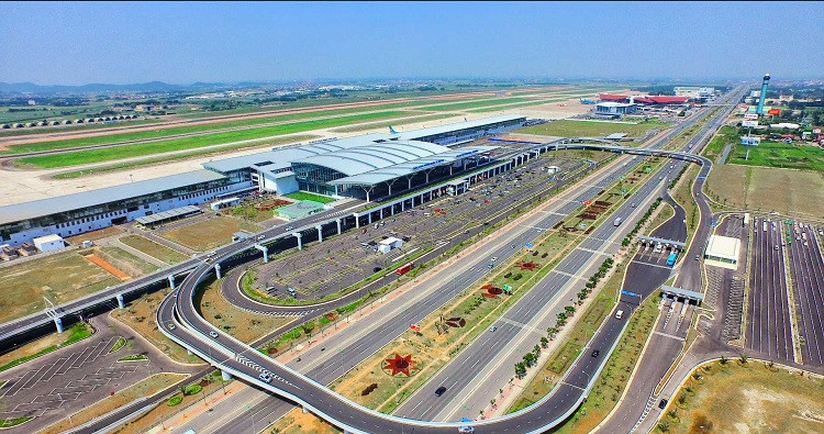 Việc mở rộng sân bay Nội Bài đã làm giá đất trong ngõ, hẻm ở các thôn, xã lân cận tăng chóng mặt.