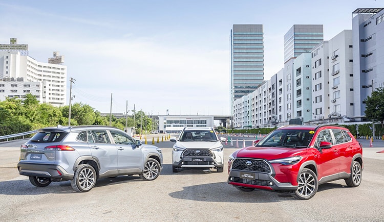 Mẫu SUV Toyota Corolla Cross gây ấn tượng khi vừa mở bán được hơn 2 tháng đã góp mặt trong danh sách 10 mẫu xe có doanh số cao nhất tháng.