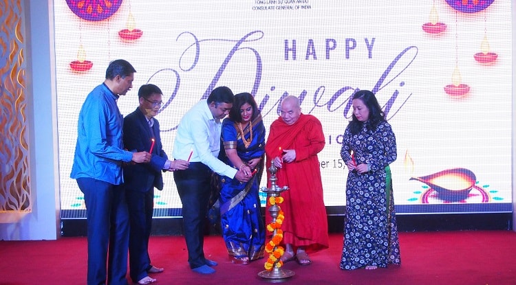 Cộng đồng Ấn Độ tổ chức lễ hội Diwali tại Việt Nam