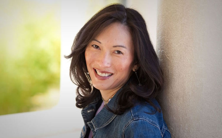 Denise Lee Yohn - Chuyên gia tư vấn thương hiệu hàng đầu thế giới