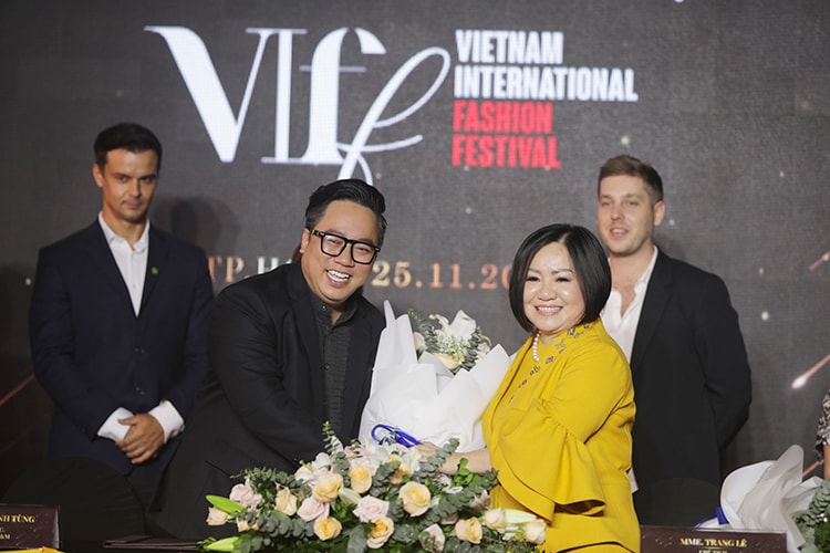 Đây là chương trình hợp tác giữa CTCP Truyền thông MultiMedia JSC cùng Công ty TNHH Empire Entertainment & Media.