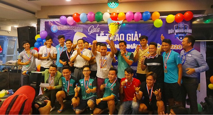 CLB DNSG vô địch Giải bóng đá CLB DNSG 2020- Cup Bút vàng Corp