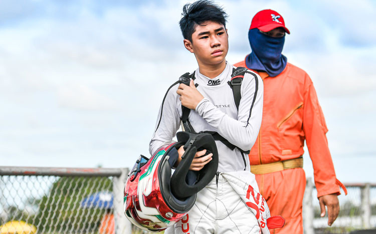 Tay đua Go-Kart trẻ tuổi nhất Việt Nam Doug Phạm nhận học bổng phổ thông Mỹ