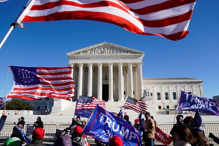 Toà án Tối cao bác đơn kiện của Texas, cơ hội của Trump thêm mong manh