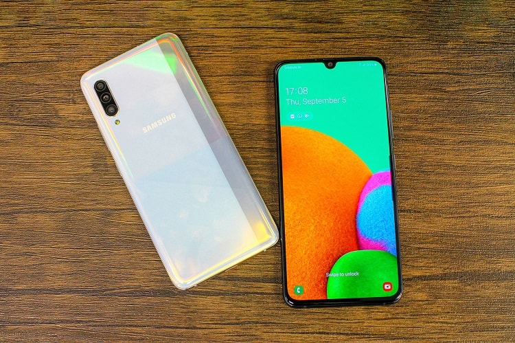 Các hãng đều đã tung ra điện thoại 5G giá rẻ.