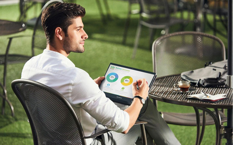 Asus ZenBook Flip Series - loạt laptop xoay gập trang bị màn hình OLED mỏng nhất thế giới