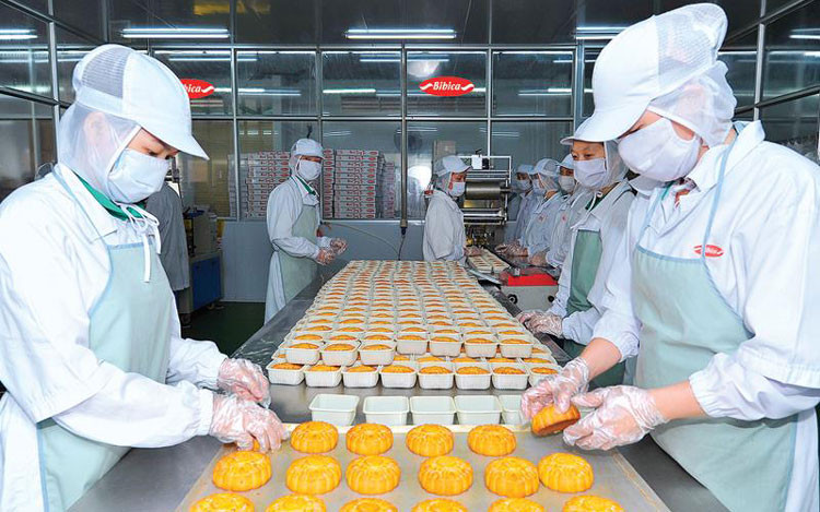[Caption]ông Trương Phú Chiến cũng công nhận trong giai đoạn đầu, Lotte hỗ trợ đầu tư xây dựng nhãn hàng và dây chuyền sản xuất bánh Choco Pie
