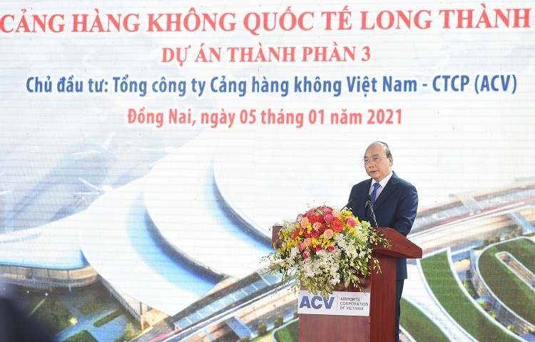 Thủ tướng Nguyễn Xuân Phúc phát biểu tại lễ khởi công. - Ảnh: VGP