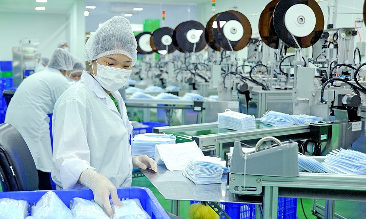 Việt Nam xuất khẩu 1,37 tỷ khẩu trang y tế trong năm 2020