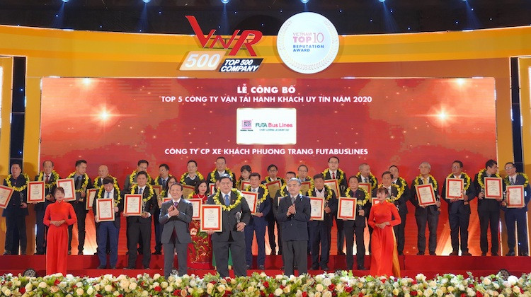 Công ty Phương Trang được vinh danh top 5 công ty uy tín ngành vận tải và logistic