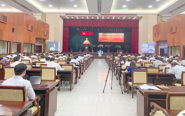 [Caption]Ông Nguyễn Xuân Thắng cho biết, đến năm 2045, Việt Nam hướng đến mục tiêu trở thành nước phát triển, theo định hướng xã hội chủ nghĩa.