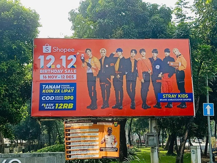 Một quảng cáo của Shopee tại Jakarta, thủ đô của Indonesia. Ảnh: Twitter.
