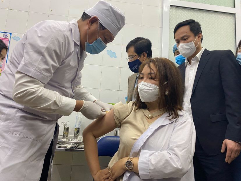 Hôm nay, Việt Nam bắt đầu tiêm vắc-xin Covid-19
