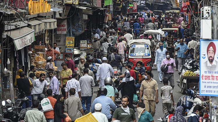 Ấn Độ sẽ tăng trưởng về cả số dân lẫn lực lượng lao động. Nghiên cứu chỉ ra "gã khổng lồ" Nam Á có thể trở thành quốc gia đông dân nhất thế giới vào năm 2027.