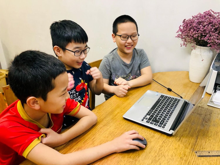 iSMART tài trợ hơn 37 tỷ đồng học bổng cho học sinh toàn quốc
