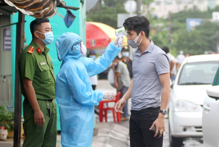 TP.HCM lập chốt kiểm soát chống dịch ở mọi cửa ngõ từ 0 giờ ngày 15/5/2021
