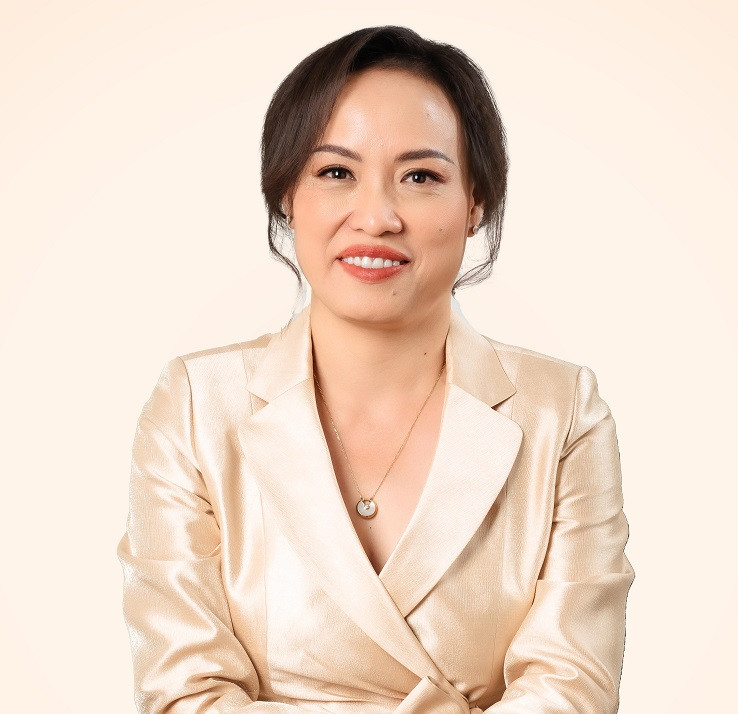 Bà Tiêu Yến Trinh: Dành hết trí tuệ đóng góp phát triển nguồn nhân lực Thành phố