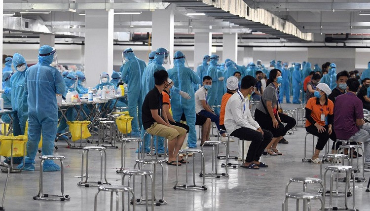 [Caption]Bắc Giang đã thực hiện xét nghiệm 750.000 mẫu với sự hỗ trợ của Bộ Y tế và các bộ ngành liên quan