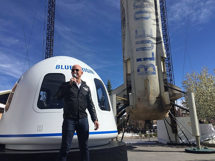 Từ khi 5 tuổi, tôi đã mơ ước được du hành vào không gian, tỷ phú Jeff Bezos nói