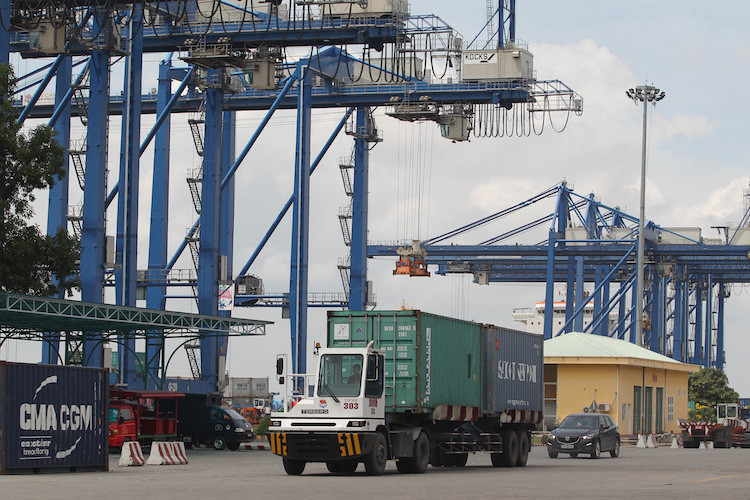 TP.HCM chính thức thử nghiệm thu phí hạ tầng cảng biển