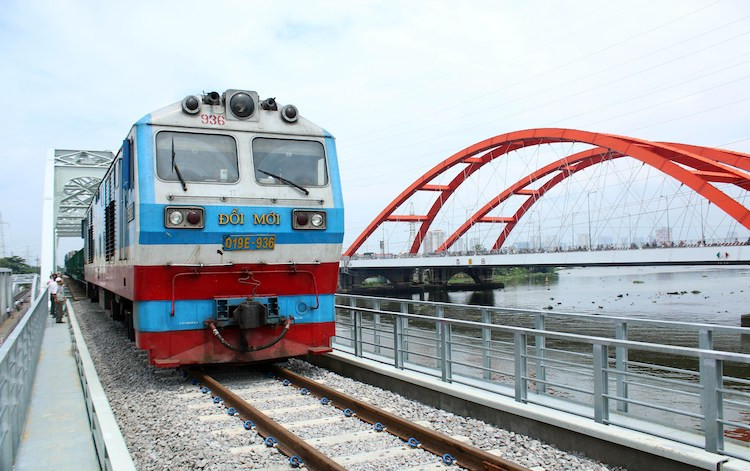 Đề xuất làm đường sắt kết nối sân bay Tân Sơn Nhất và sân bay Long Thành