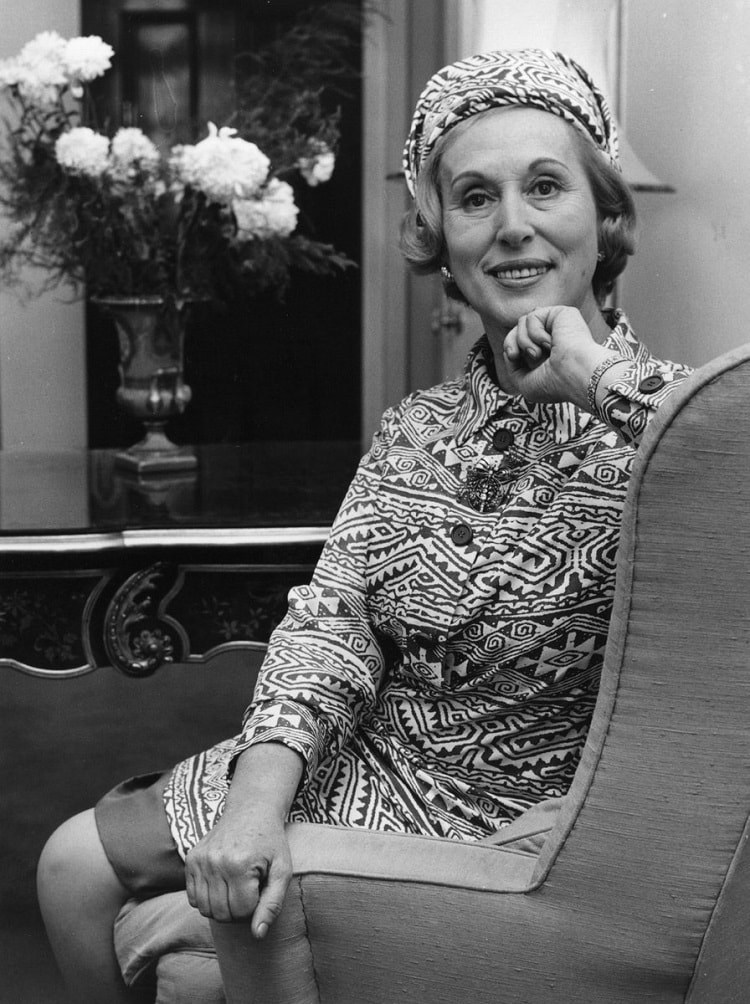 Esteer-Lauder-1618-1626623406.jpg