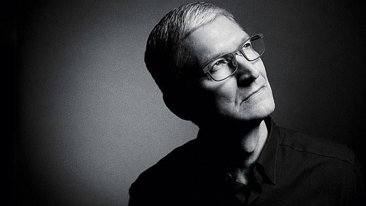 Nhà đầu tư cho Apple lãi bao nhiêu sau 10 năm Tim Cook làm CEO?