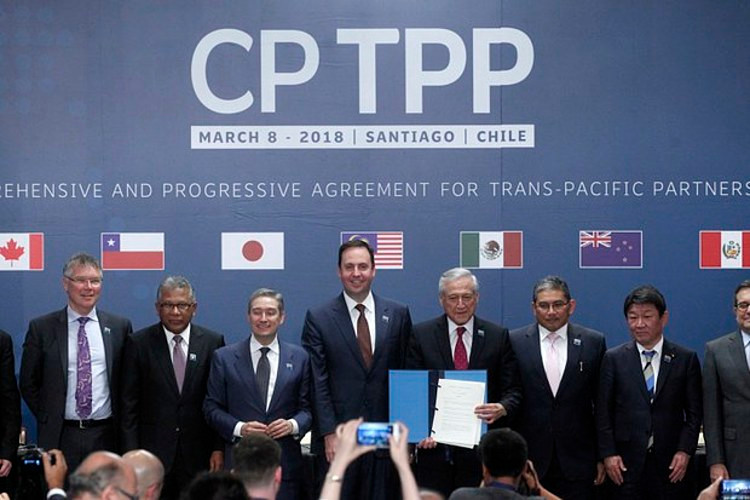 Hình minh hoạ: Đại diện các nước tham gia CPTPP chụp hình chung sau lễ ký Hiệp định ở Santiago, Chile hôm 8/3/2018