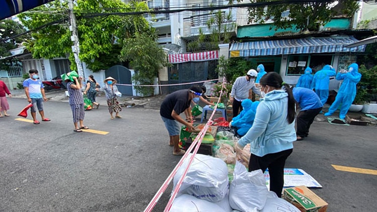 Còn 2 quận, huyện tại TP.HCM chưa đạt tiêu chí kiểm soát dịch
