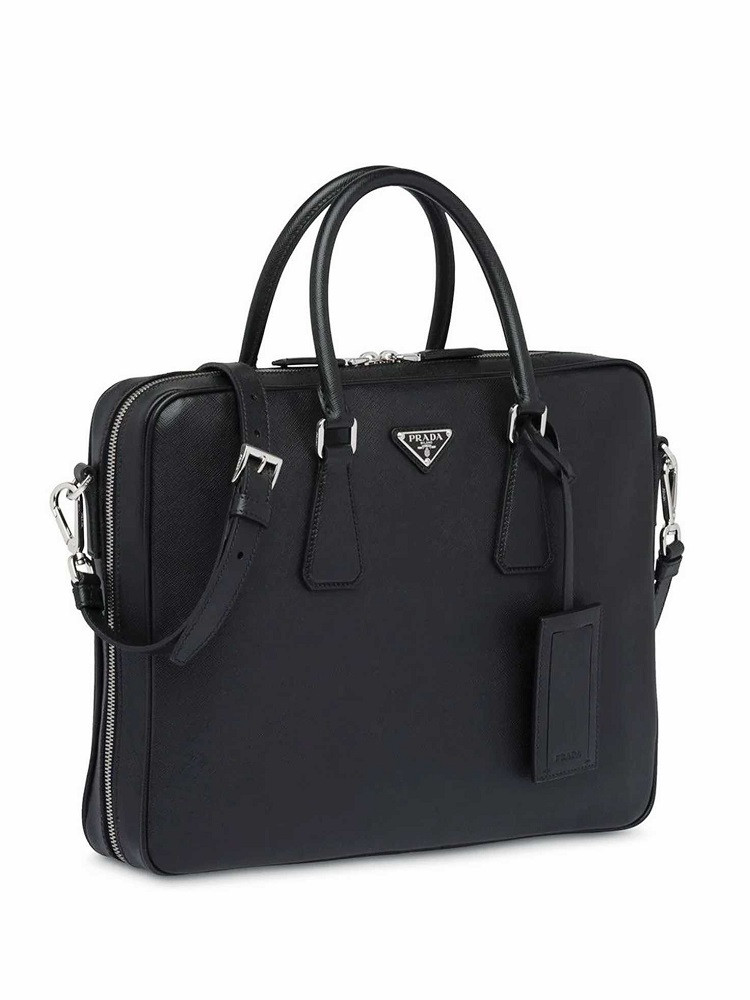 briefcase-2-4881-1638022385.jpg