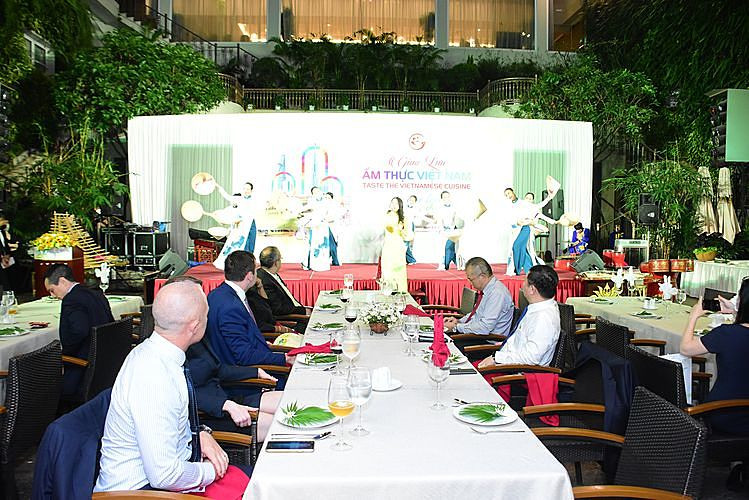 Hội nghị giao lưu ẩm thực tại Rex Sài Gòn