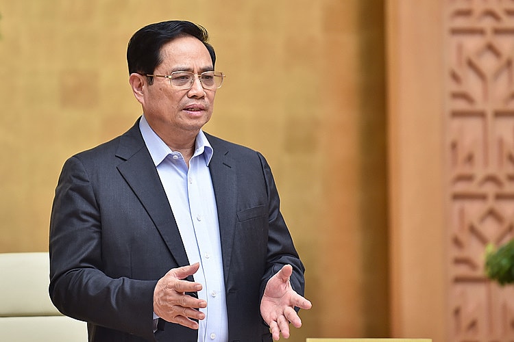 Hiện vẫn có phản ánh về việc người mắc COVID-19 không liên hệ được các cơ quan chức năng trên địa bàn, không được hỗ trợ y tế kịp thời, Thủ tướng yêu cầu phải đáp ứng ngay nhu cầu y tế của người dân ngay tại cơ sở