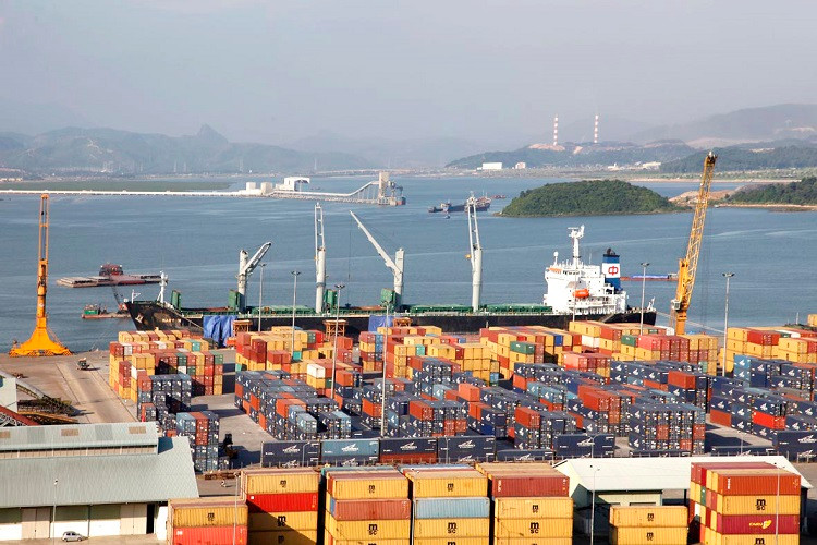Xuất khẩu hàng hóa qua cảng biển tăng 4%