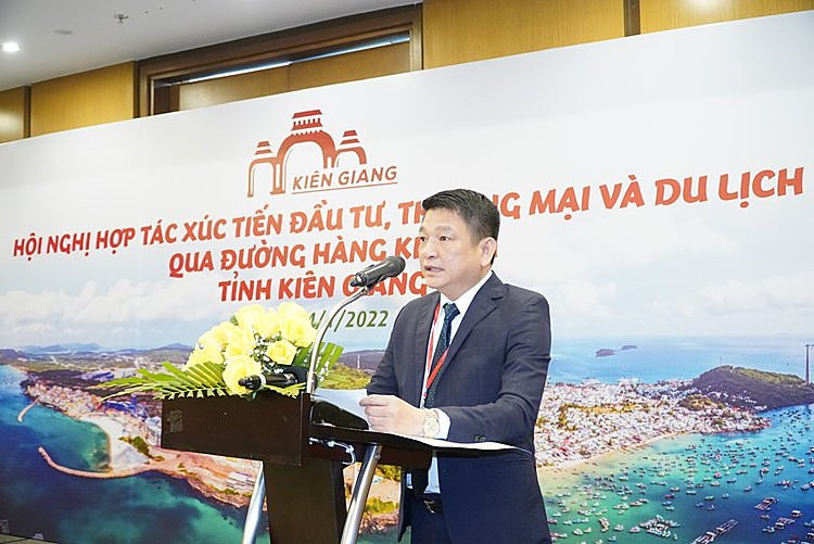 Ông Bùi Quốc Thái, giám đốc Sở Du lịch Kiên Giang phát biểu khai mạc Hội nghị