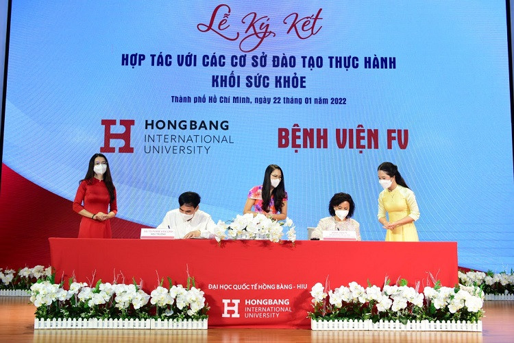 FV đào tạo thực hành chuẩn quốc tế cho sinh viên ngành Y trường ĐH Hồng Bàng