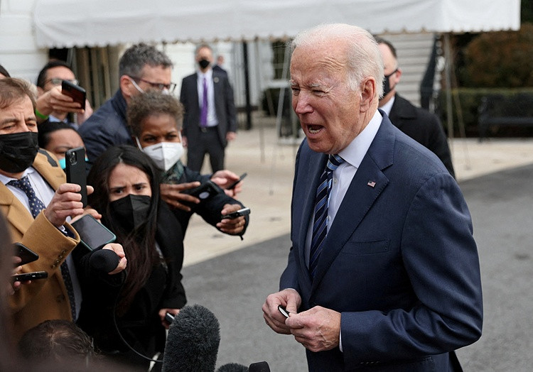 Tổng thống Biden phát biểu với báo giới vào ngày 17.2