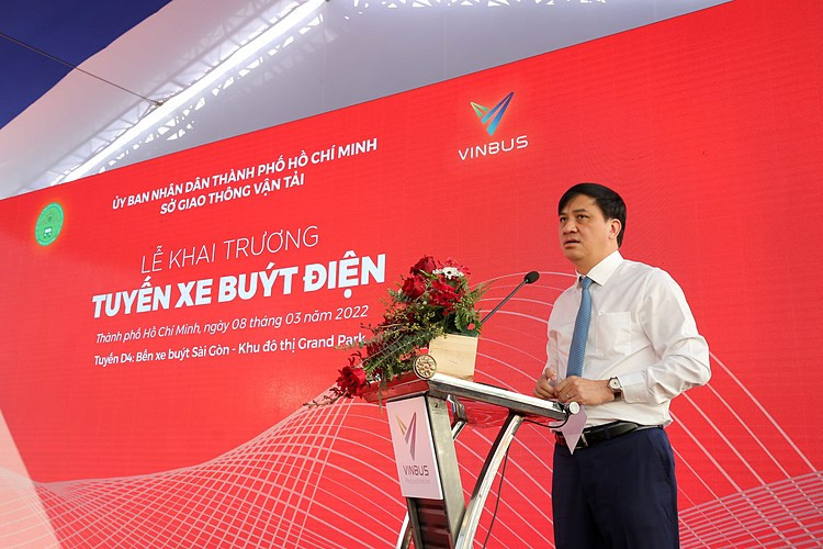 Ông Lê Hòa Bình - Phó chủ tịch Thường trực UBND TP.HCM phát biểu tại lễ khai trương