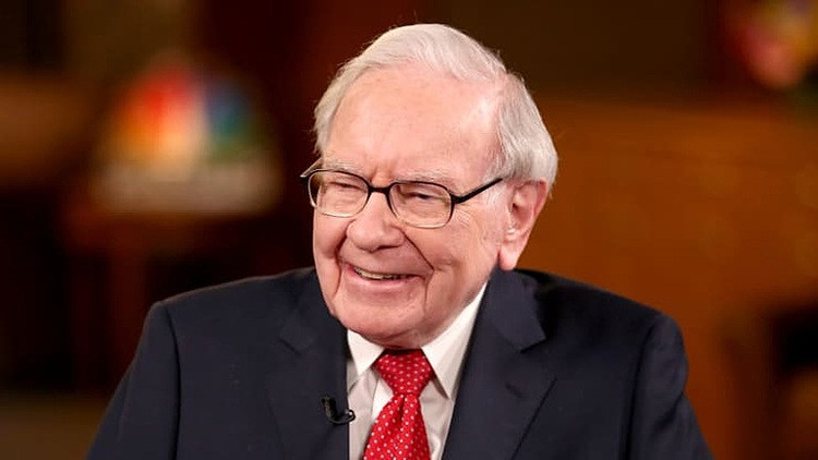 Tỷ phú Warren Buffett trở lại nhóm 5 người giàu nhất thế giới
