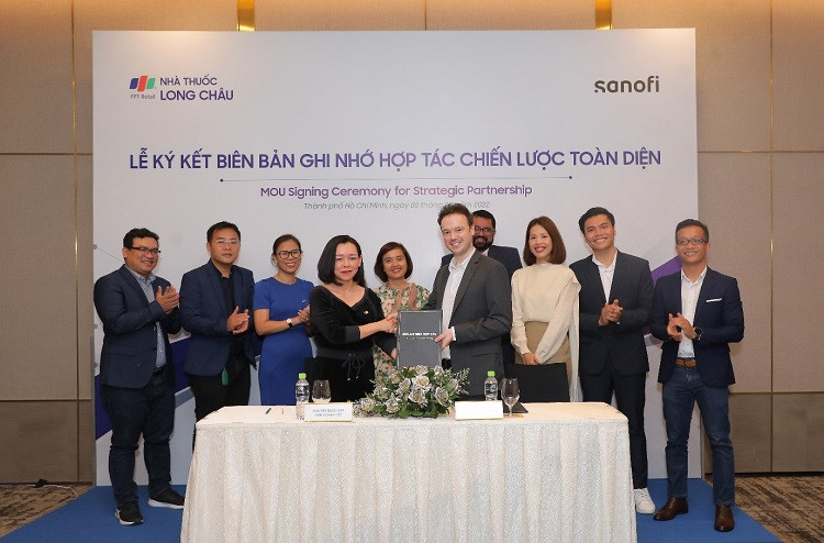 FPT Long Châu và Sanofi CHC Việt Nam ký kết hợp tác chiến lược toàn diện, cùng nhau tiên phong triển khai chiến lược dịch vụ Chăm sóc sức khoẻ hiện đại.