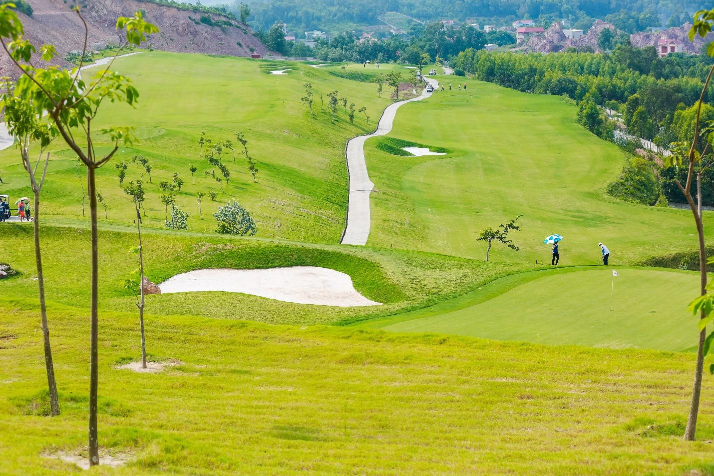 Sân golf Yên Dũng Golf & Resort đổi tên thành Amber Hills Golf & Resort