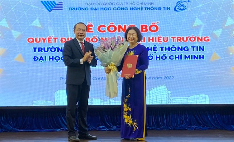 Tái bổ nhiệm TS. Nguyễn Hoàng Tú Anh làm Hiệu trưởng UIT