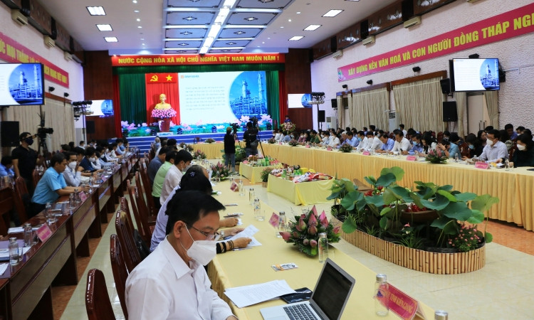 Hội nghị triển khai Bộ tiêu chí Văn hóa kinh doanh Việt Nam có sự góp mặt của nhiều lãnh đạo Bộ, ban, ngành trung ương và địa phương
